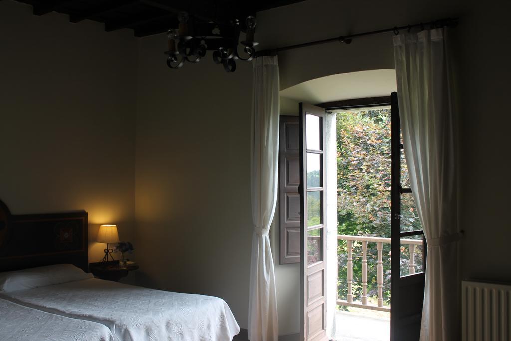 Hotel Palacio Conde Toreno Salas  Ruang foto